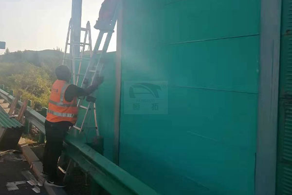 通孔泡沫陶瓷隔音屏障